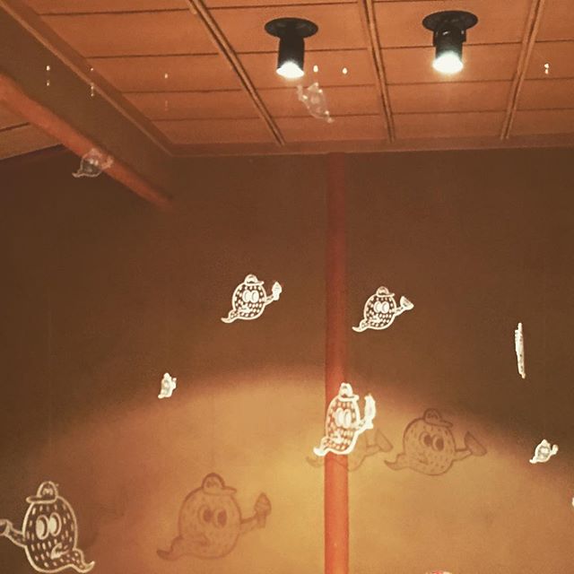 影かわいい(^^) Solo exhibition NEHAN IN KYOTO@galerie H2O
5.22-6.3まで初夏の京都で個展をします! 6.2には似顔絵、イラスト屋さんも。ぜひお運びください(^｡^)